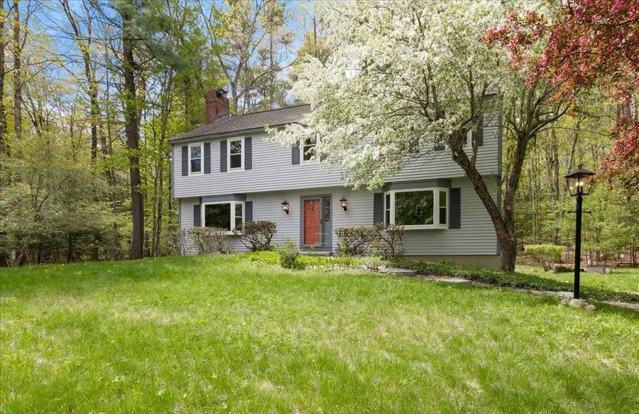 18 Winterberry Drive, Amherst, NH 03031 - #2