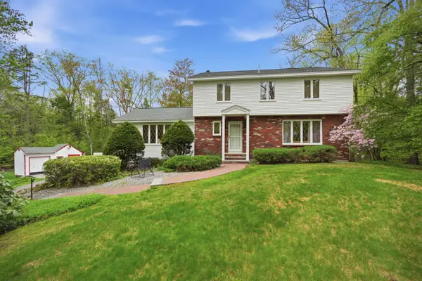 43 Greatstone Drive, Merrimack, NH 03054
