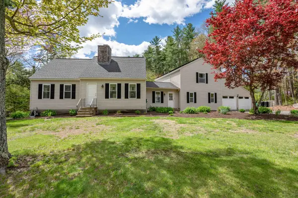 16 Sarah Drive, Merrimack, NH 03054