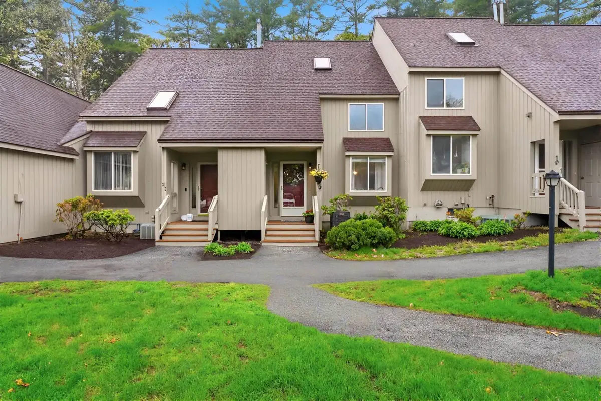 20 Sufffolk Court, Bedford, NH 03110 - #1