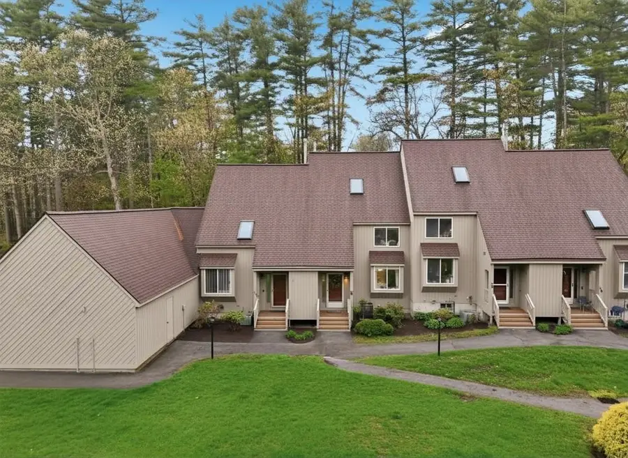 20 Sufffolk Court, Bedford, NH 03110 - #3