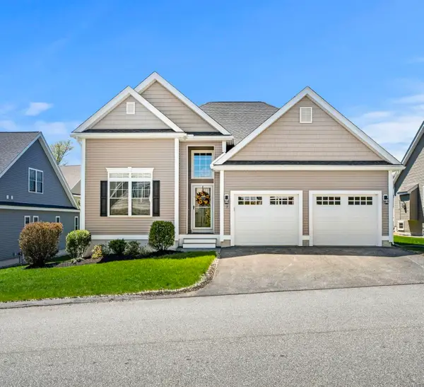 7 Catalpa Road, Salem, NH 03079