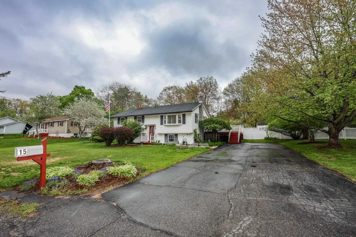 15 Raymond Drive, Merrimack, NH 03054 - #1