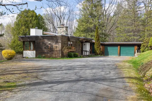 157 Ski Valley Road, Waitsfield, VT 05673