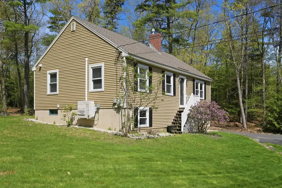 8 Rosewood Drive, Bow, NH 03304 - #2