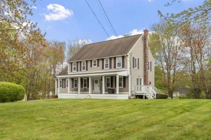 32 Amberwood Drive, Atkinson, NH 03811 - #1