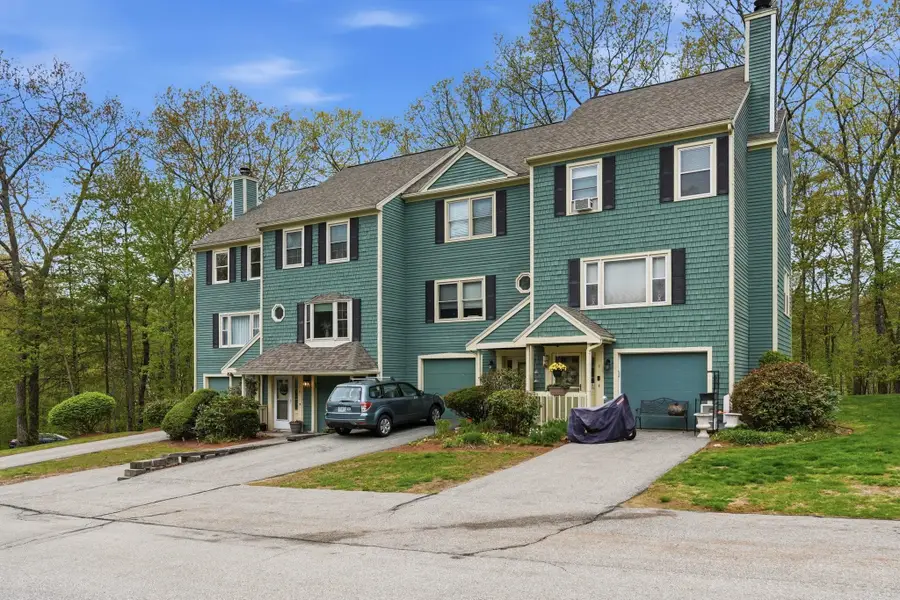 15 Walnut Circle, Merrimack, NH 03054 - #3