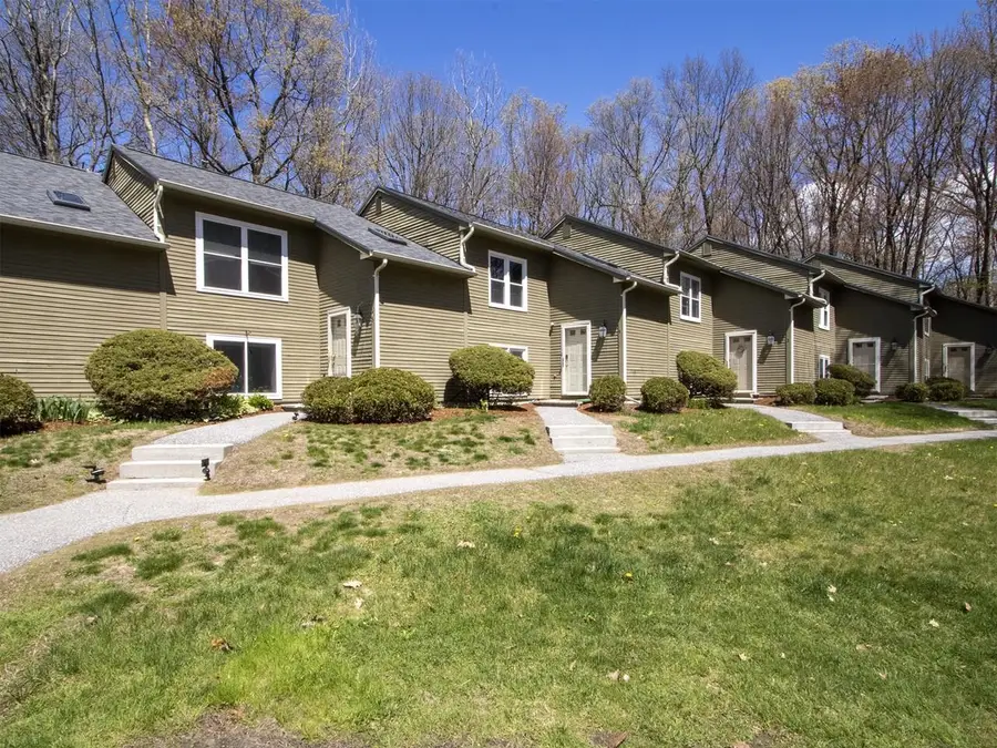 438 Oak Circle, Colchester, VT 05446 - #2