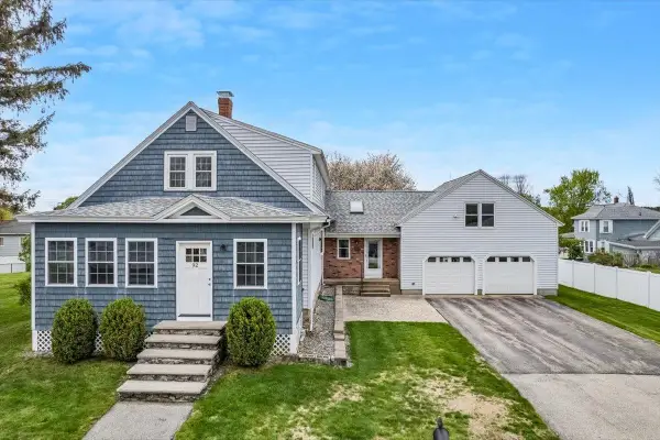 92 Pennsylvania Avenue, Manchester, NH 03104