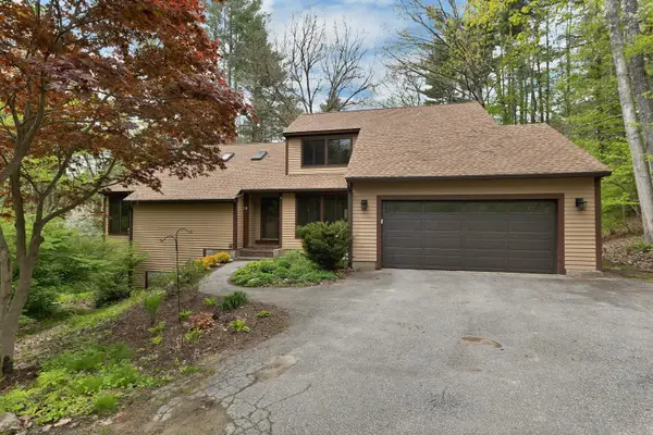 16 Old Manchester Road, Amherst, NH 03031