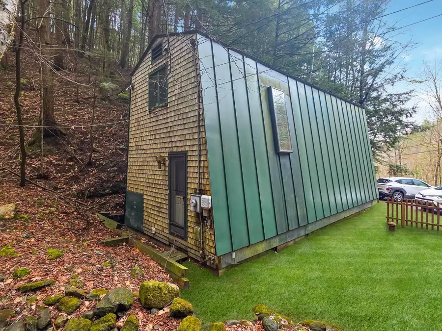 389 Dothan Road, Hartford Village, VT 05001 - #3