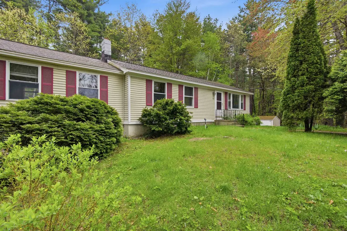34 West Road, Londonderry, NH 03053 - #1