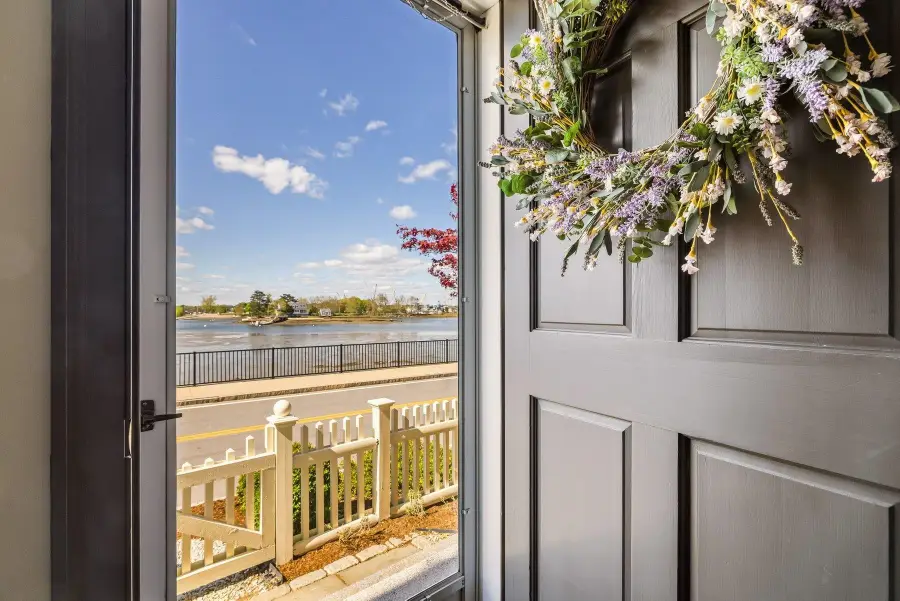 244 New Castle Avenue, Portsmouth, NH 03801 - #3