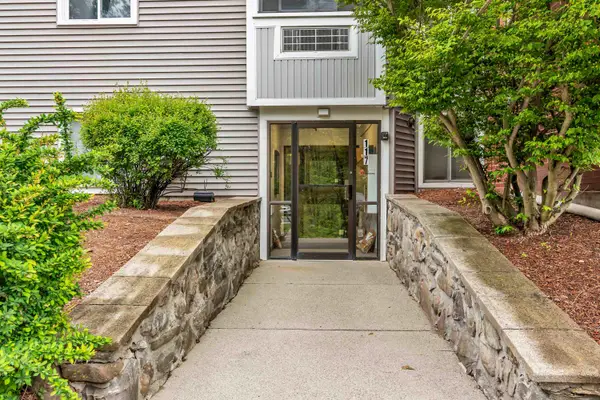 117 Cluff Crossing Road, Salem, NH 03079
