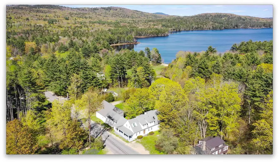 736 Pleasant Street, New London, NH 03257 - #3