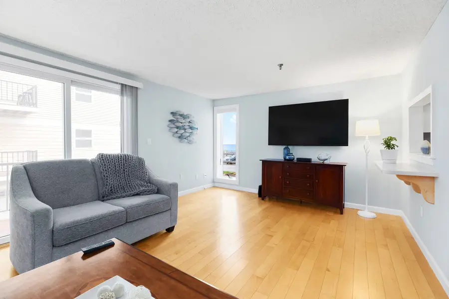 407 Ocean Boulevard #B2, Hampton, NH 03842 - #3