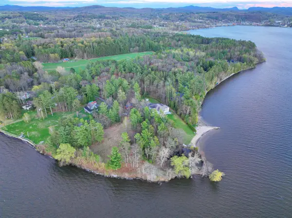 1413 Bluff Road, Newport City, VT 05855
