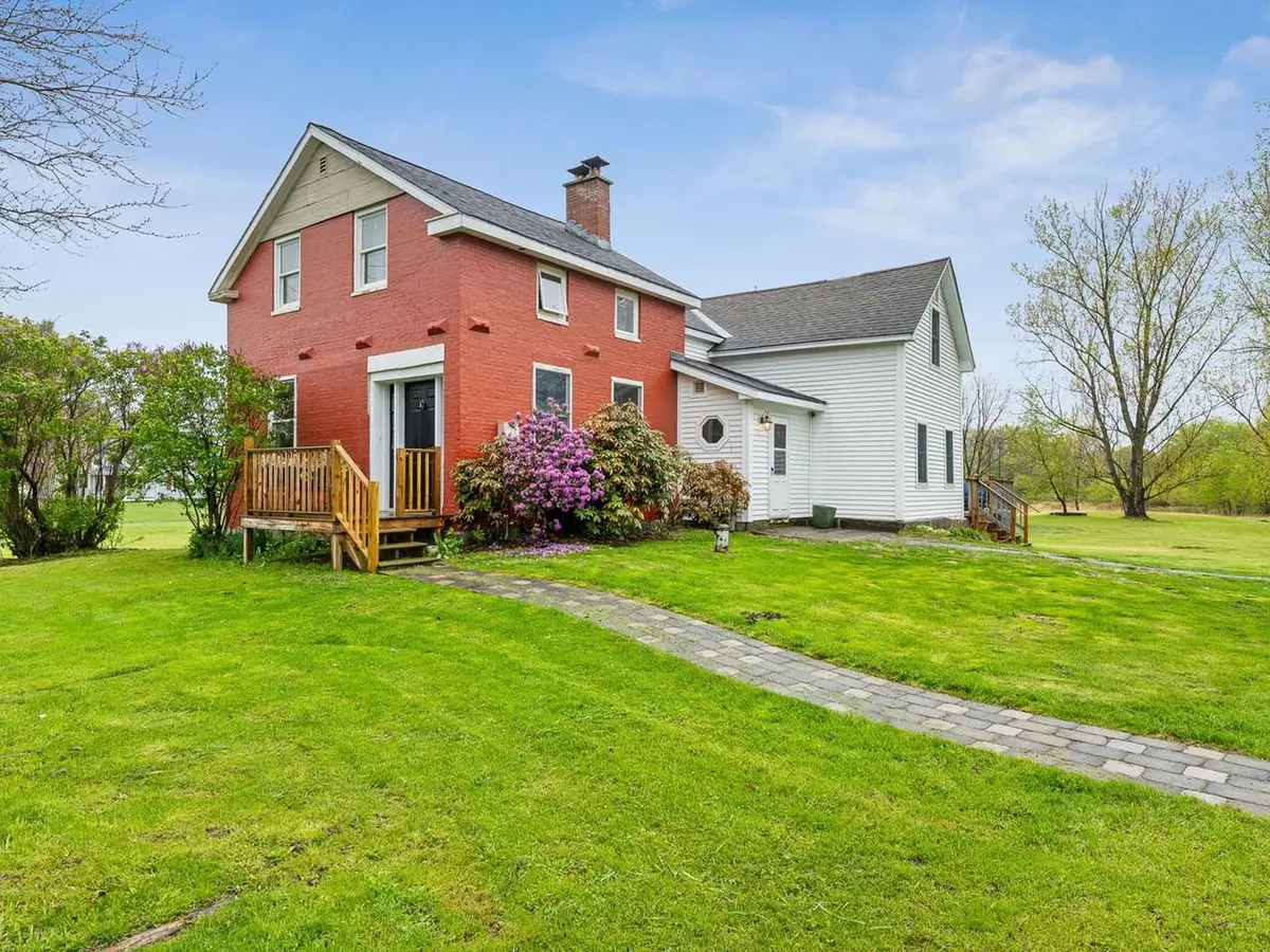 6437 US Route 7, North Ferrisburgh, VT 05473 - #1