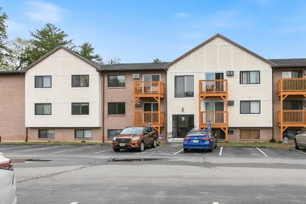 8 Lancelot Court #27, Salem, NH 03079