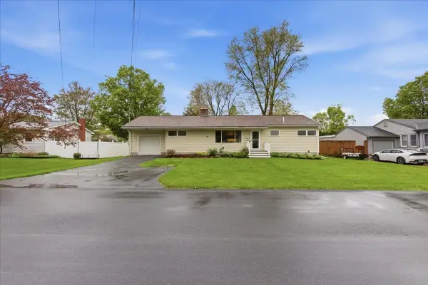 11 Wealthy Avenue, South Burlington, VT 05403