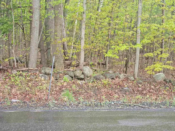 64 East Road, East Kingston, NH 03827