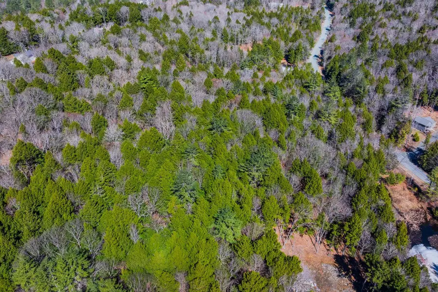 5209 Willard Road, Hartford, VT 05059 - #2