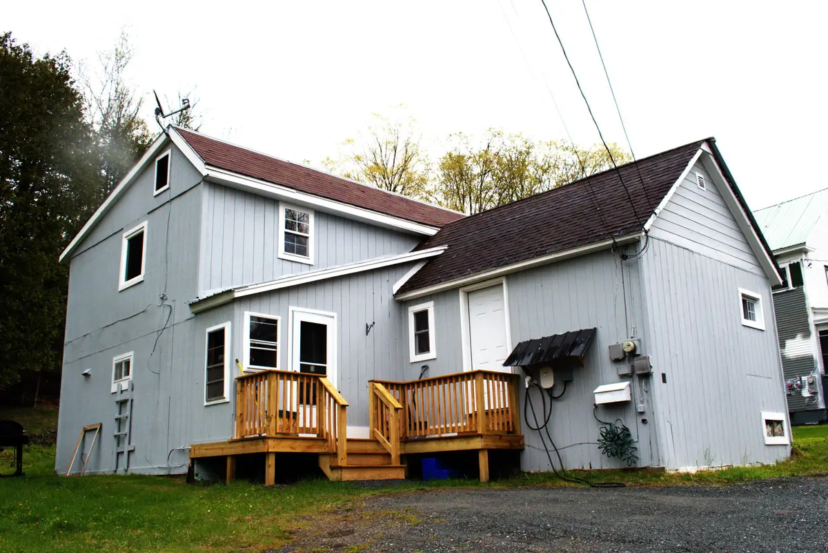 54 Assisqua Avenue, Saint Johnsbury, VT 05819 - #1