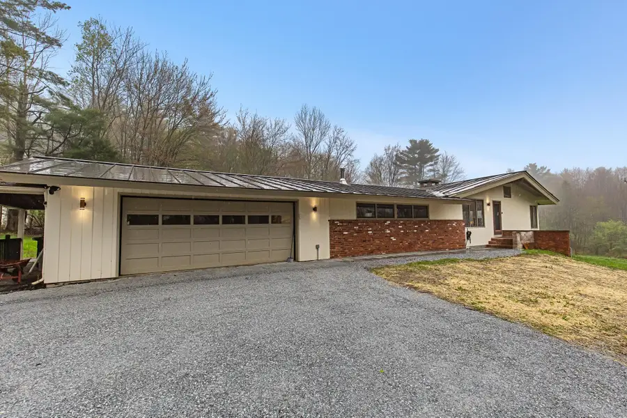 192 Cream Hill Road, Mendon, VT 05701 - #2