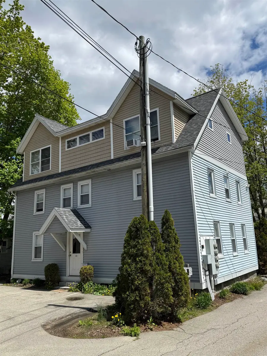 5 1/2 Spring Street, Newmarket, NH 03857 - #3