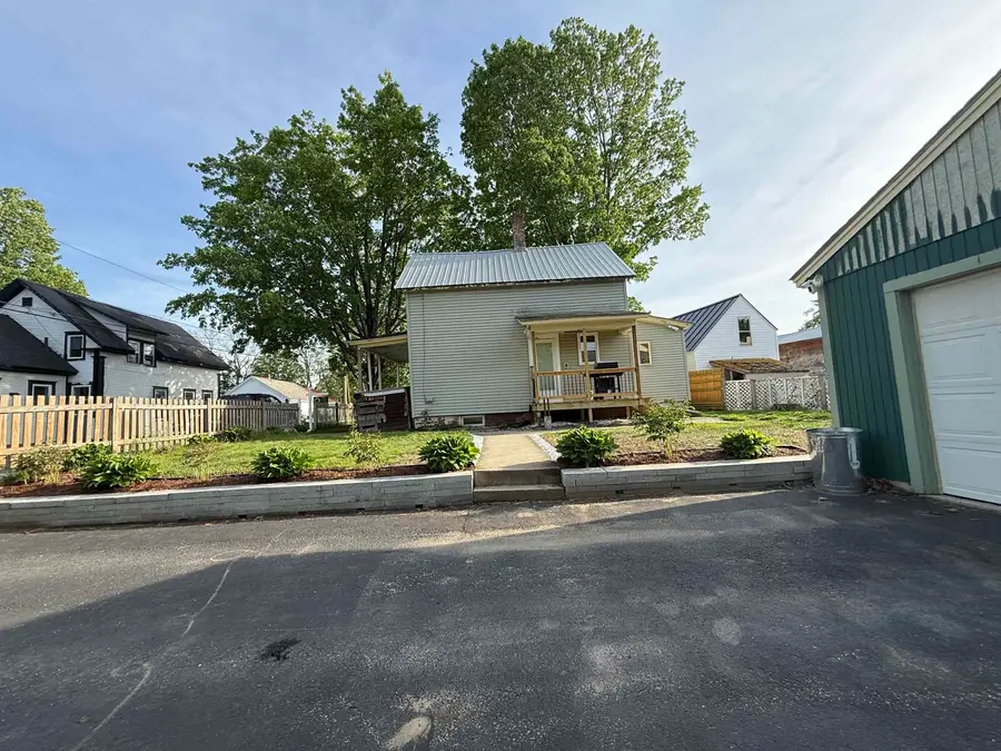 4 Skinner Street, Claremont, NH 03743 - #3