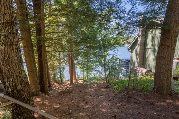 28 North Shore Road, Sunapee, NH 03782