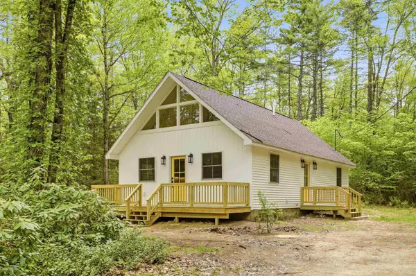 10 Glen Drive, Barnstead, NH 03225