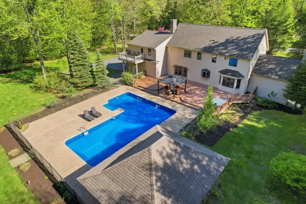 97 Dudley Road, Brentwood, NH 03833