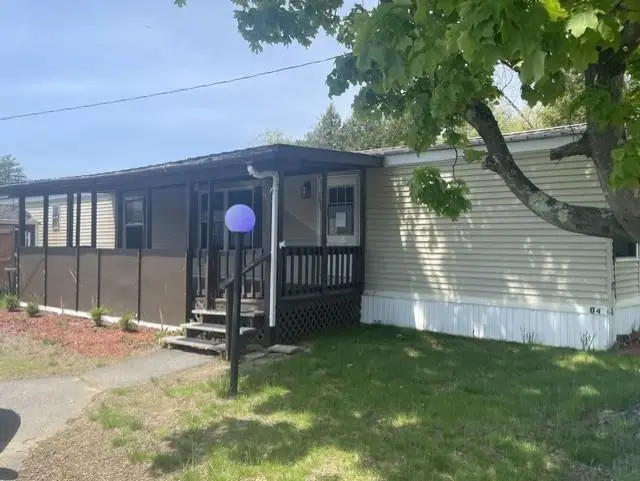 4 Robbins Street, Hinsdale, NH 03451 - #1