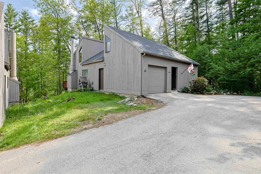 44 Coburn Woods Drive, Nashua, NH 03063 - #3