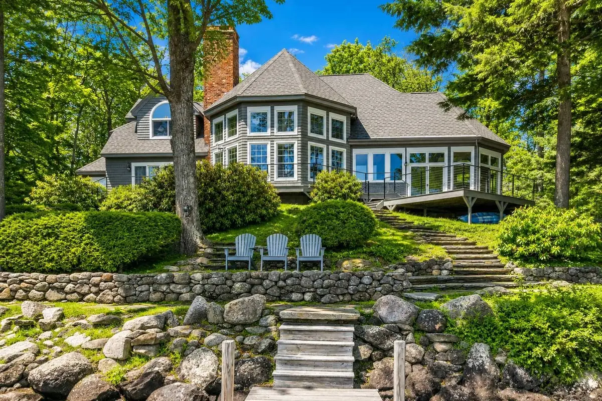 986 Lakeshore Drive, New London, NH 03257 - #1