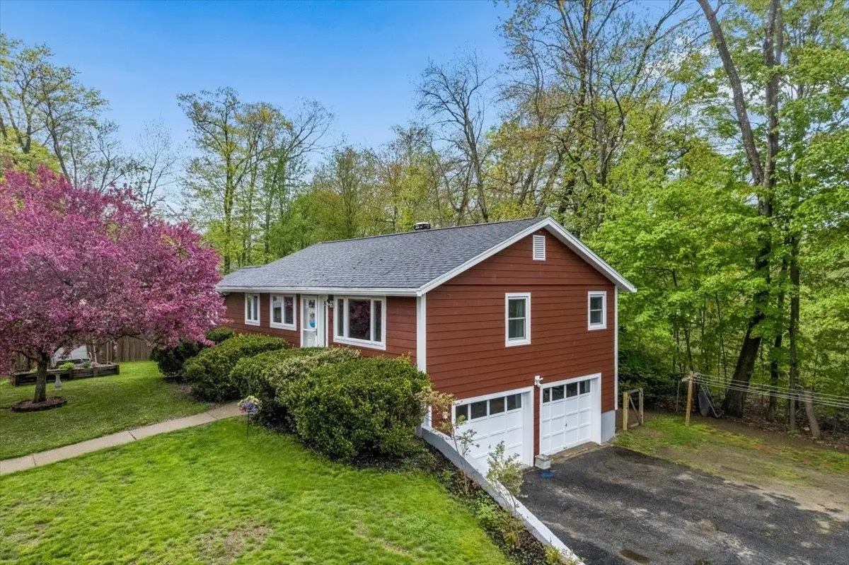 36 Oakwood Circle, Milford, NH 03055 - #1