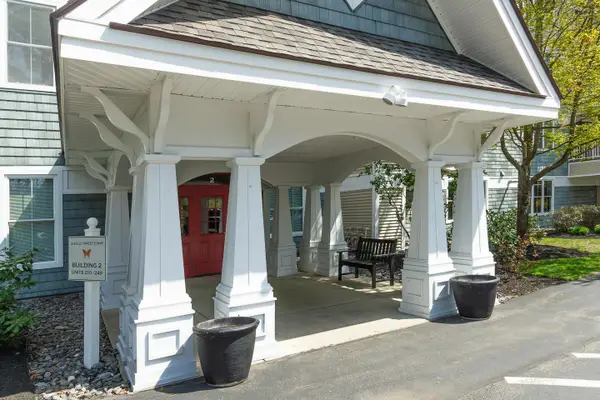 5 Sally Sweets Way #215, Salem, NH 03079