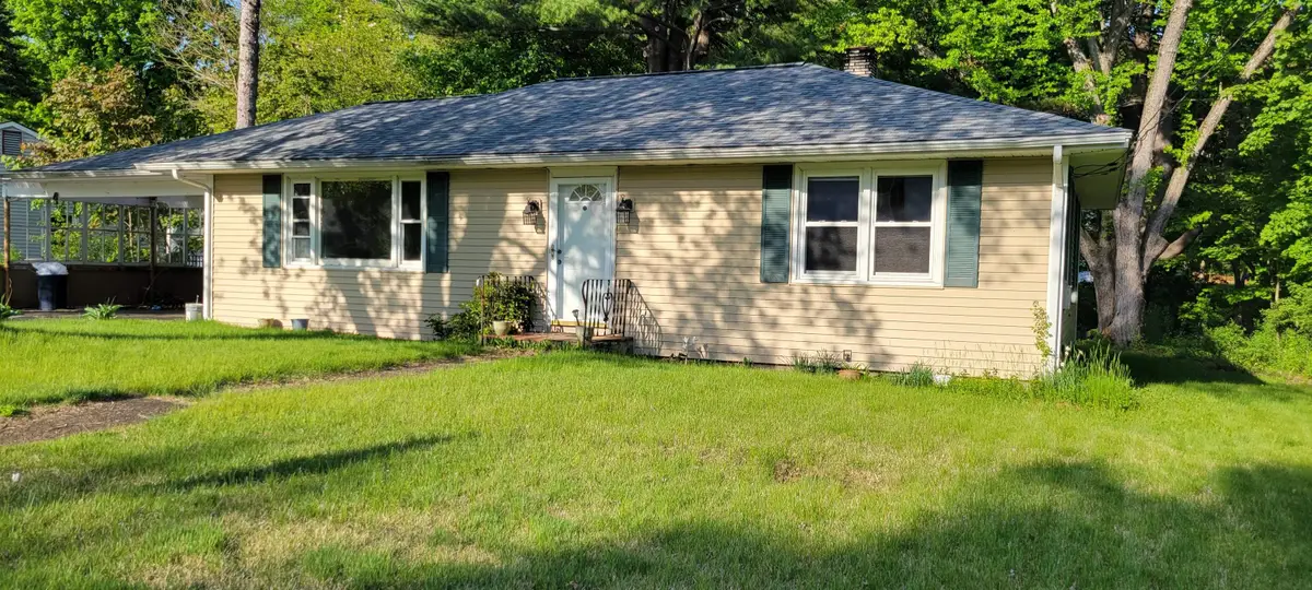 4 Grant Street, Derry, NH 03038 - #1
