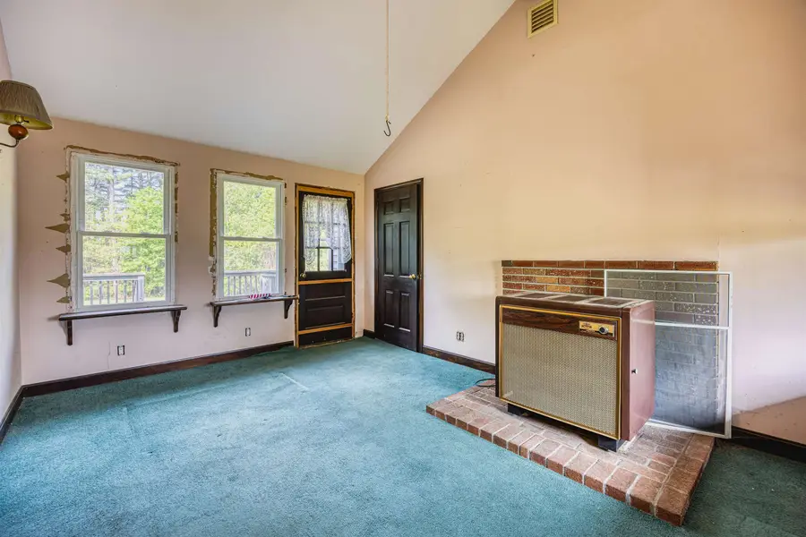 95 Gilcreast Road, Londonderry, NH 03053 - #2