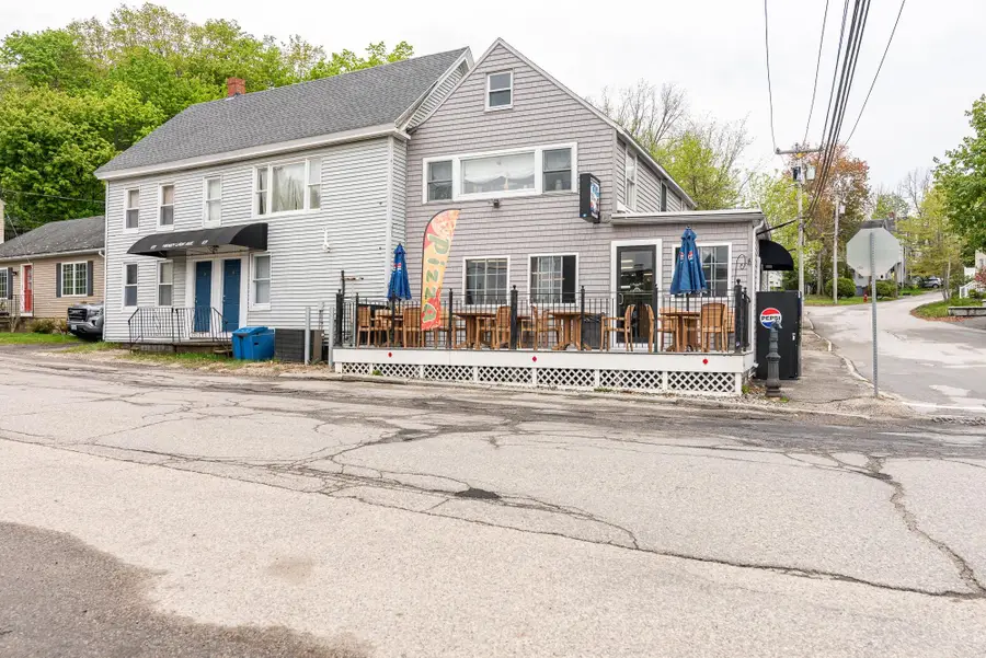 65 Henry Law Avenue, Dover, NH 03820 - #2