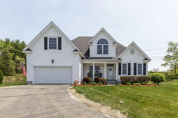 3 South Parrish Drive, Londonderry, NH 03053