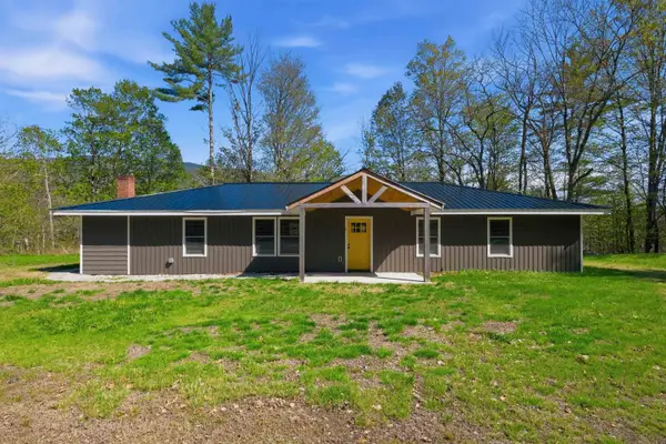 1048 Mount Moosilauke Highway, Wentworth, NH 03282