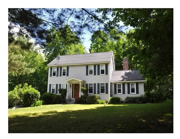 2 Arthur Avenue, Hooksett, NH 03106