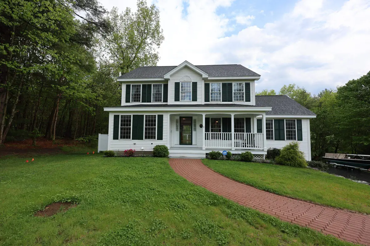 19 Burgess Drive, Litchfield, NH 03052 - #1