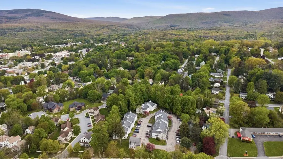 432 South Street #D2, Bennington, VT 05201 - #3