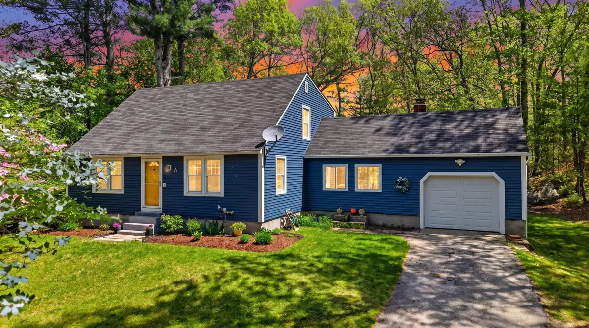 4 Tinker Road, Merrimack, NH 03054 - #1