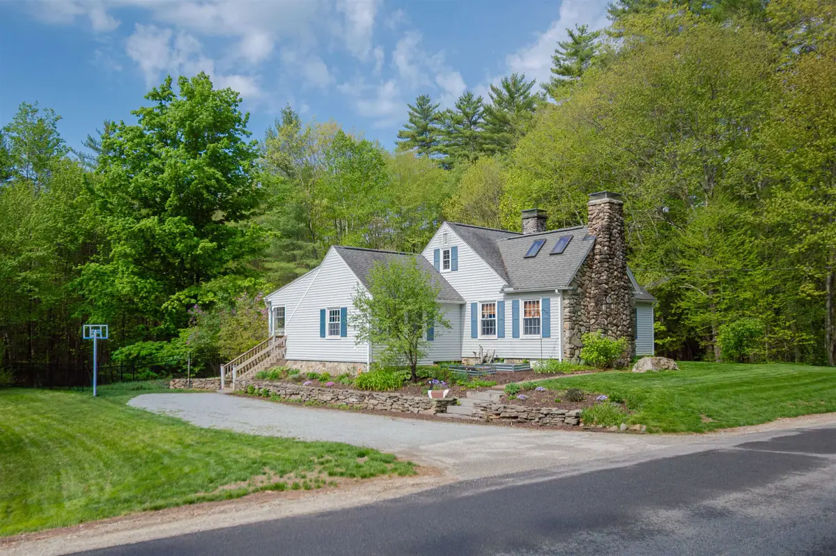 1038 Farrington Corner Road, Hopkinton, NH 03229 - #1