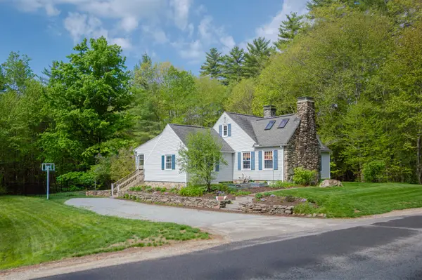 1038 Farrington Corner Road, Hopkinton, NH 03229