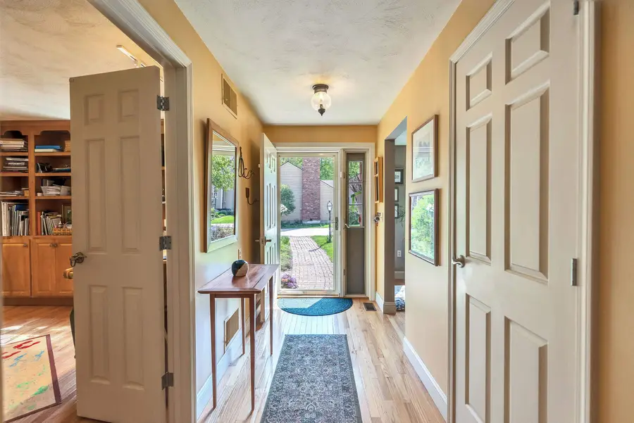 12 Colonial Square, Peterborough, NH 03458 - #3